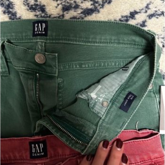 Lot of colored ankle jeans with frayed hem size 2 - Picture 3 of 3